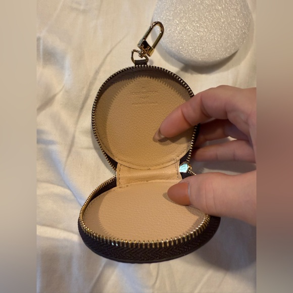 Upcycled LV Coin Pouch New! - Picture 5 of 6